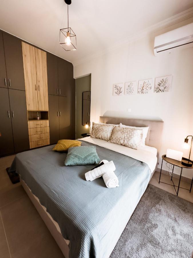 Metro Chic Haven: Modernized Urban Studio Near The Tram Афины Экстерьер фото