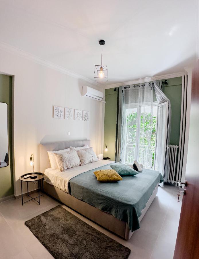 Metro Chic Haven: Modernized Urban Studio Near The Tram Афины Экстерьер фото