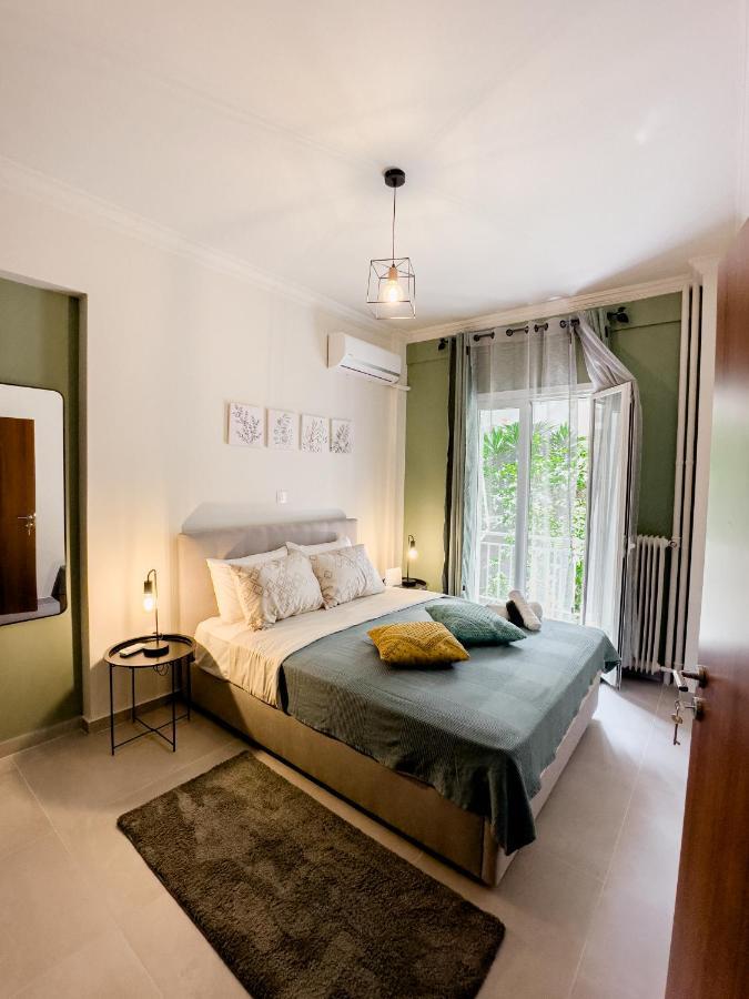 Metro Chic Haven: Modernized Urban Studio Near The Tram Афины Экстерьер фото